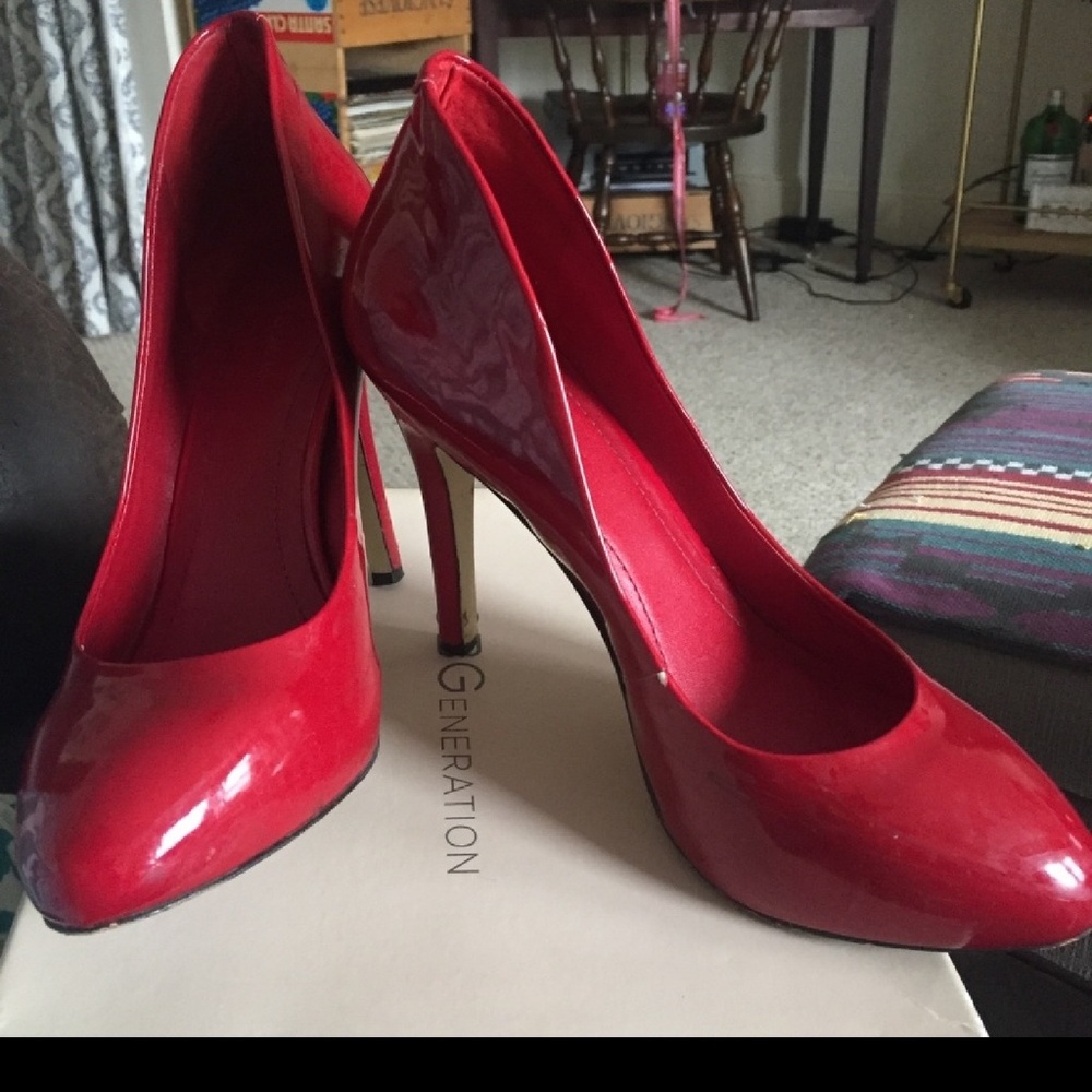 BCBG scarlette red patent leather shoes